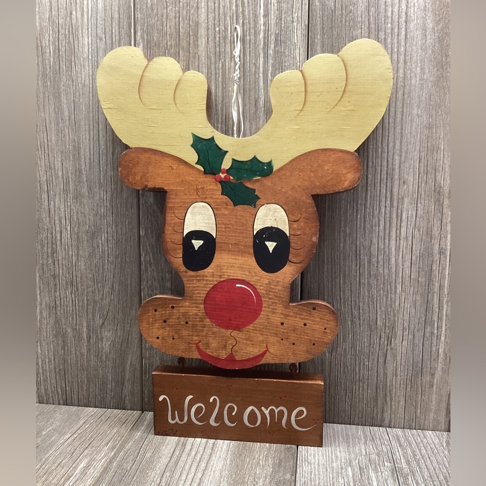 Vintage Hand Made Rudolph the Red nose Reindeer Wooden Wall Door Hanging…